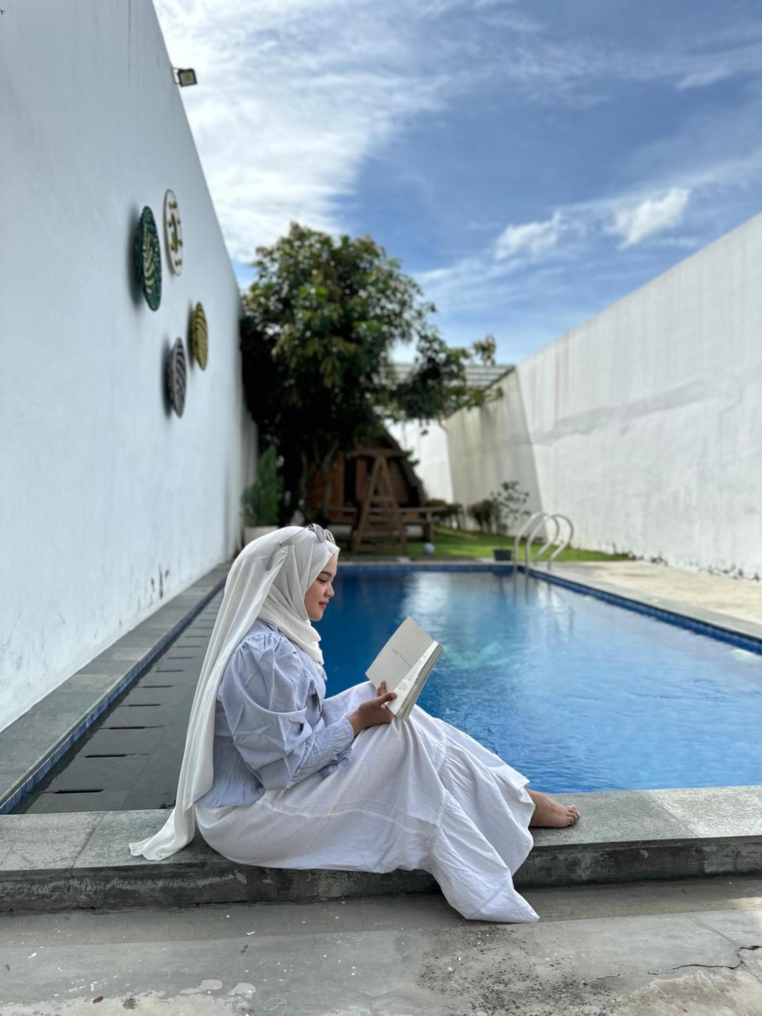 Villa Rumah Putih Jogja Yogyakarta Luaran gambar